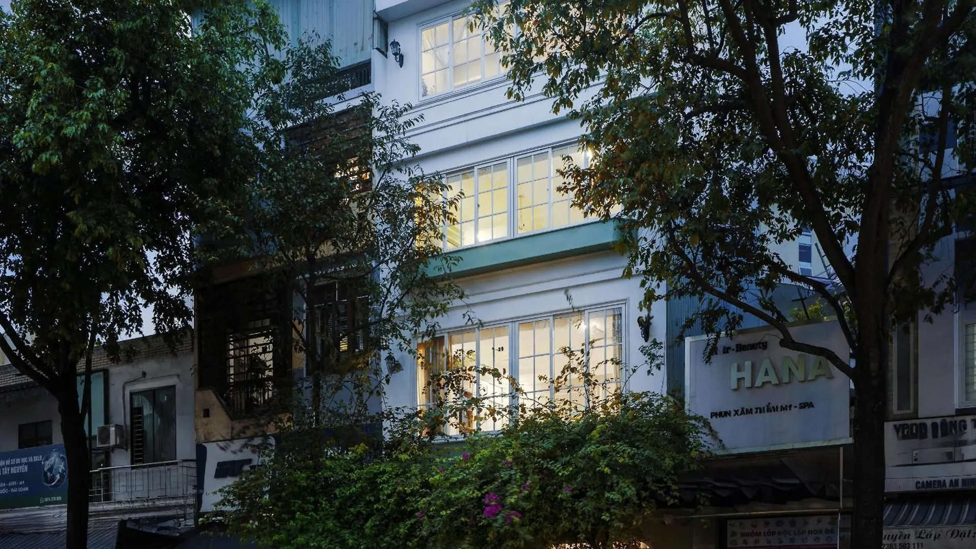 Camellia Full House Hotel Da Nang