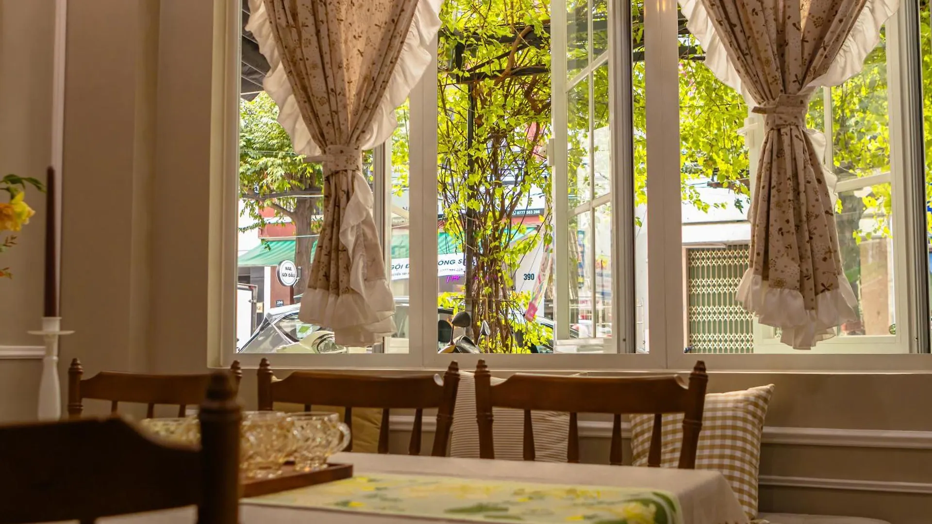 Camellia Full House Hotel Da Nang